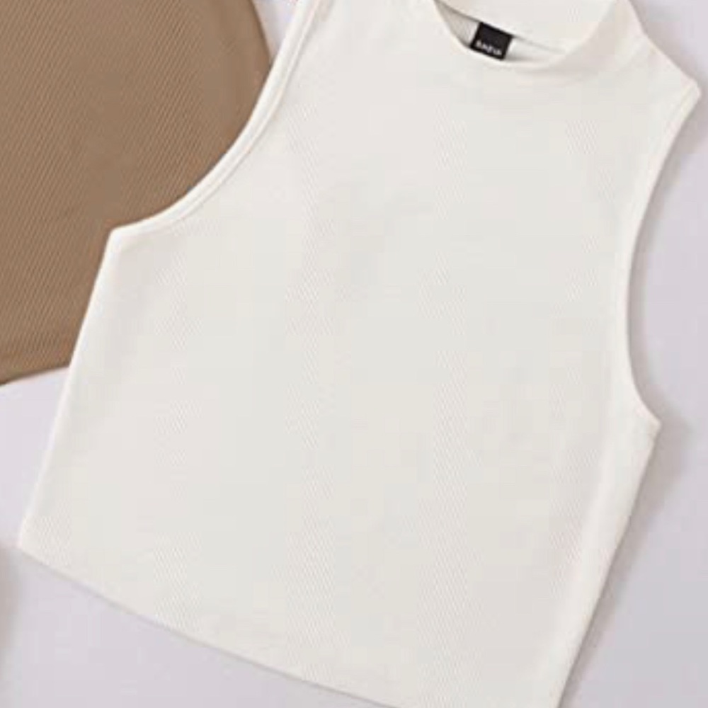 Shen Ribbed Mock Neck Top - Picture 2 of 4